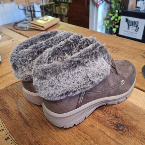 Skechers Slip-In Booties w/Faux Fur Lining - Picture 4 of 6